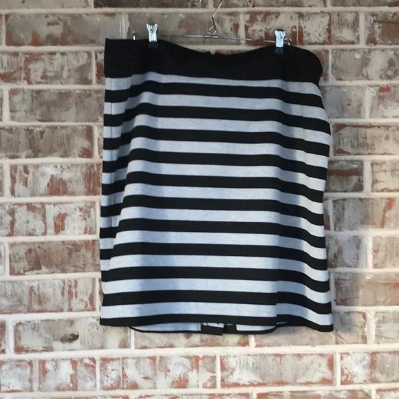 Merona Striped Summer Skirt - Picture 1 of 7